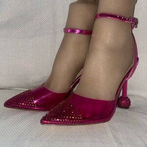 Lulus pink pointy toed high heels sz 5.5